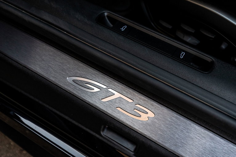 Porsche 992 GT3 Touring