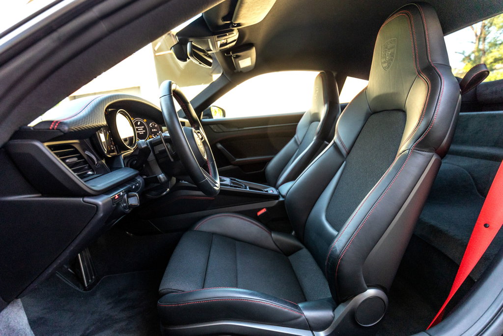 Porsche 992 GT3 Touring