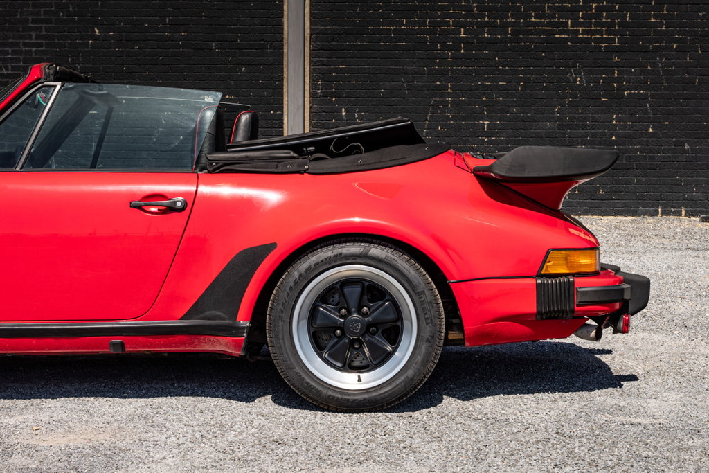Porsche 911 Carrera 3.2 Supersport