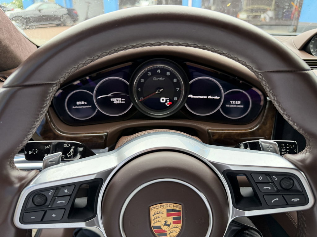 Porsche Panamera Turbo
