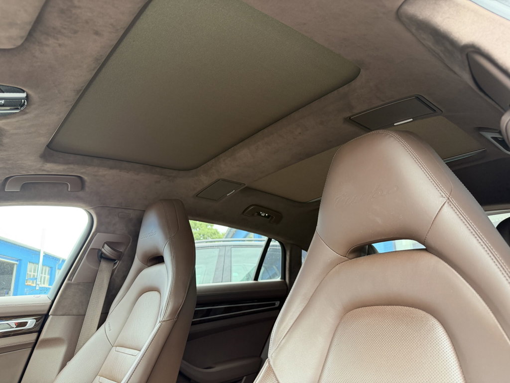 Porsche Panamera Turbo