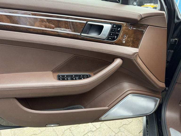 Porsche Panamera Turbo