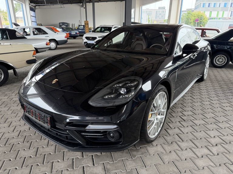 Porsche Panamera Turbo