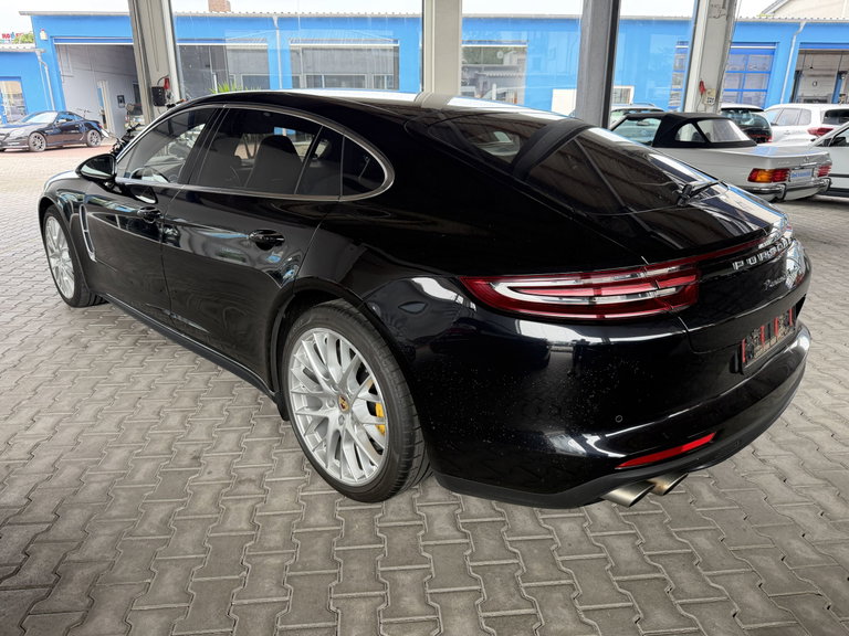 Porsche Panamera Turbo