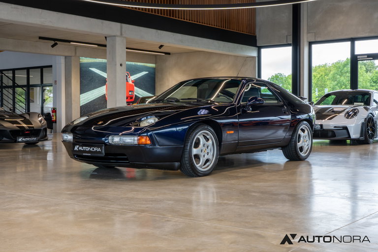 Porsche 928 GTS