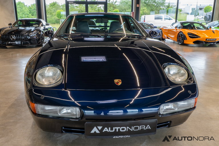 Porsche 928 GTS