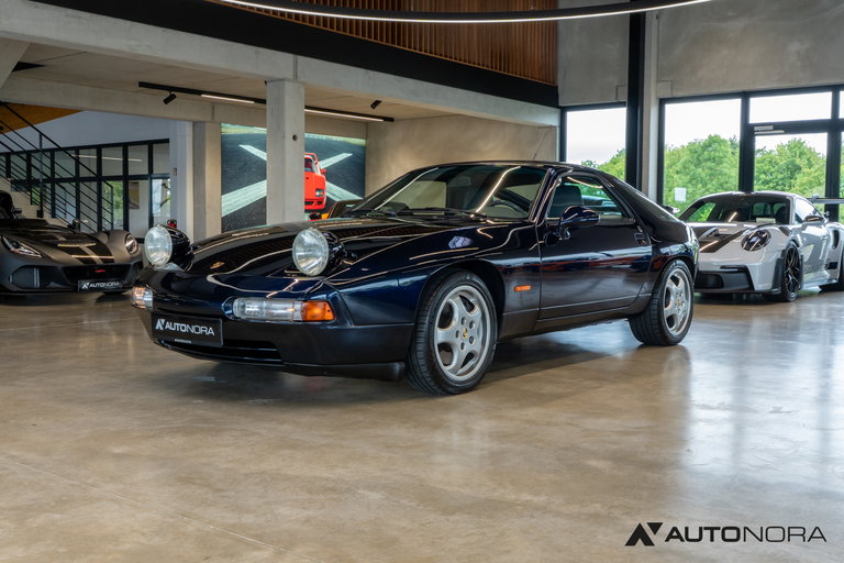 Porsche 928 GTS