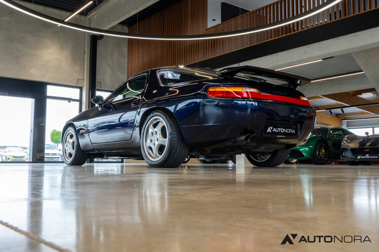 Porsche 928 GTS