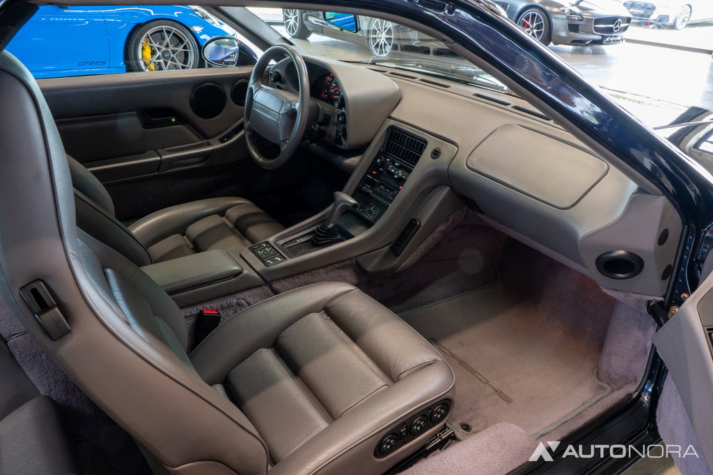 Porsche 928 GTS