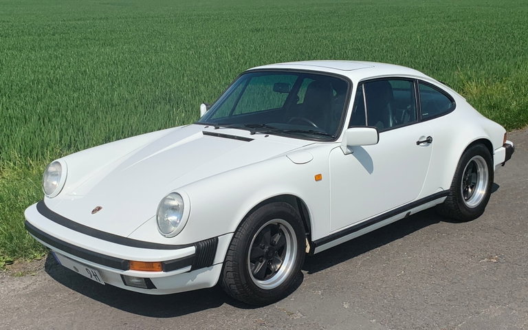 Porsche 911 Carrera 3.2