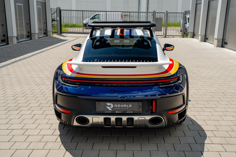 Porsche 911 Dakar