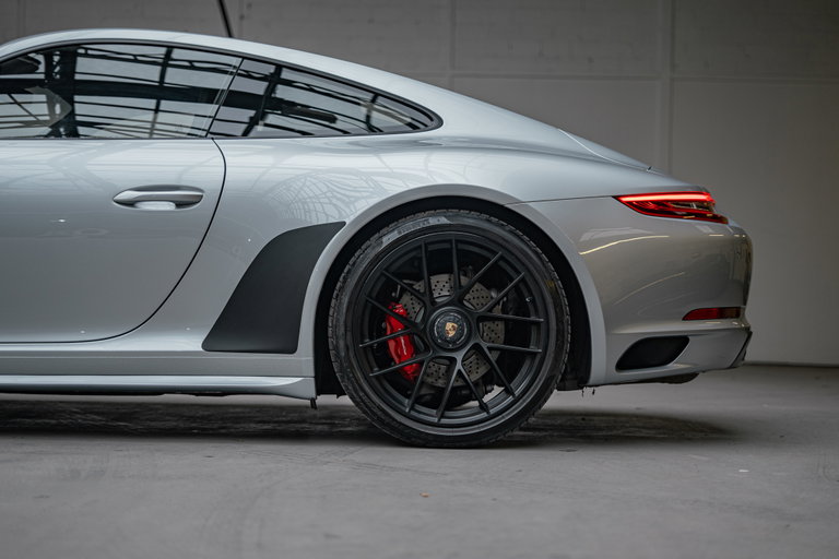 Porsche 991.2 Carrera 4 GTS