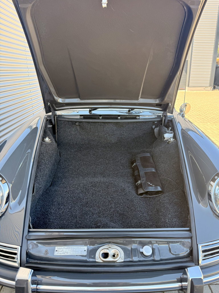 Porsche 912
