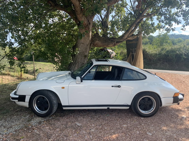 Porsche 911 Carrera 3.2
