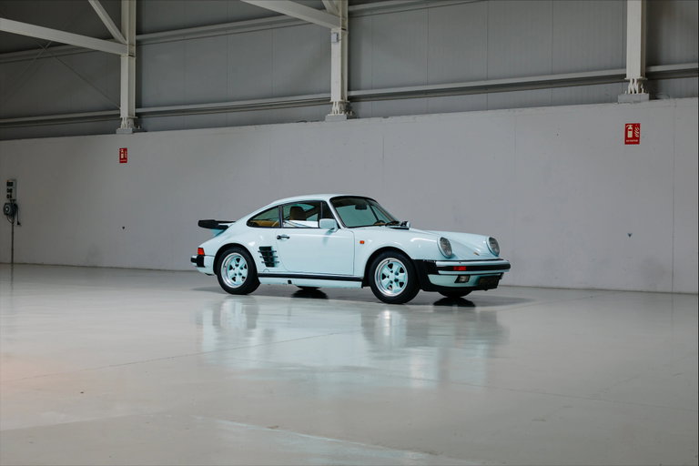 Porsche 911 Turbo 3.3