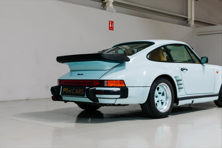 Porsche 911 Turbo 3.3