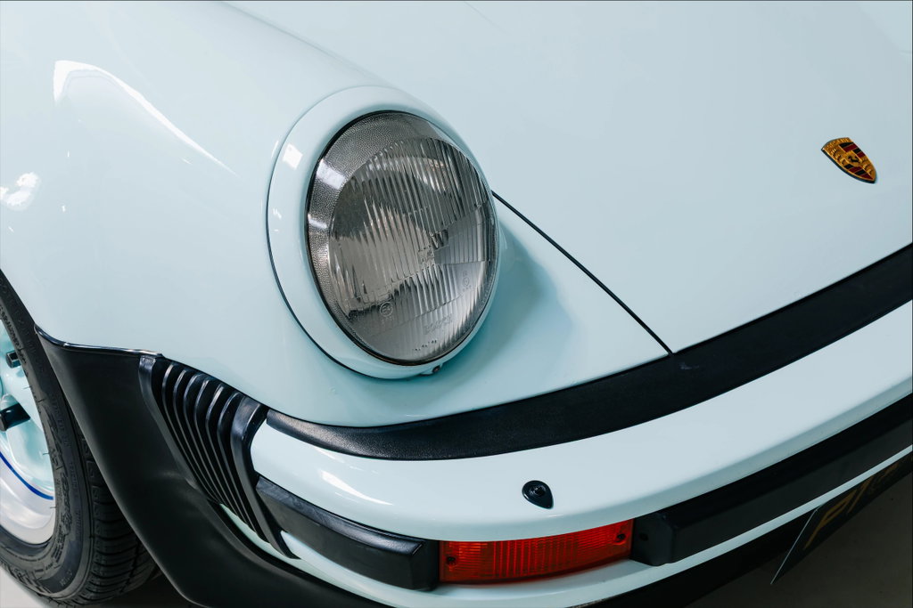 Porsche 911 Turbo 3.3