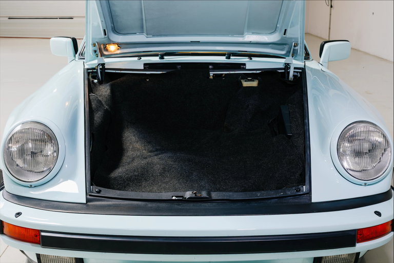 Porsche 911 Turbo 3.3