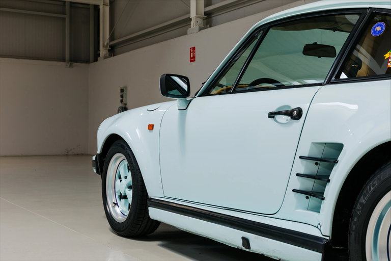 Porsche 911 Turbo 3.3