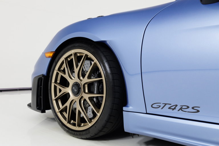 Porsche 718 Cayman GT4 RS