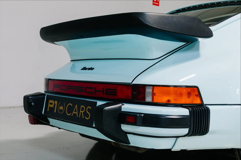 Porsche 911 Turbo 3.3