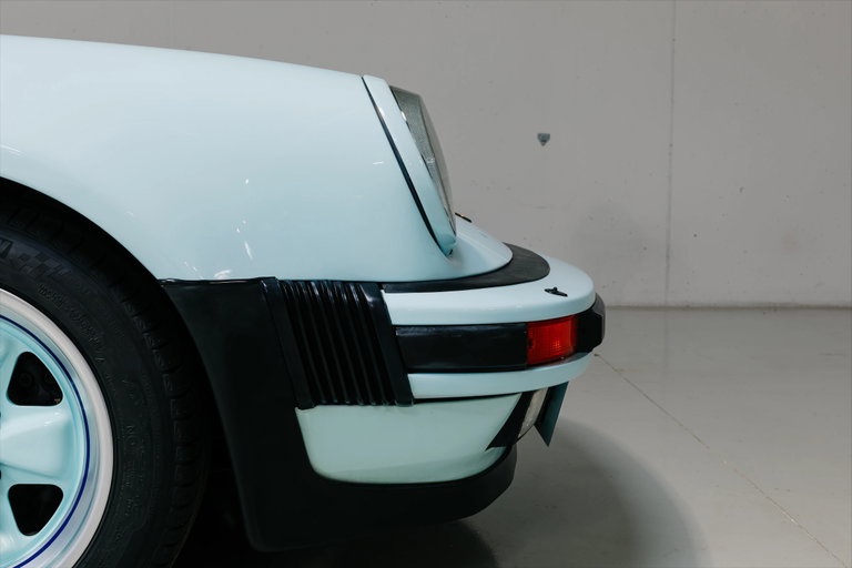 Porsche 911 Turbo 3.3