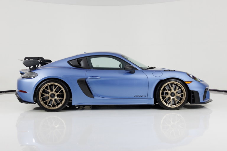 Porsche 718 Cayman GT4 RS