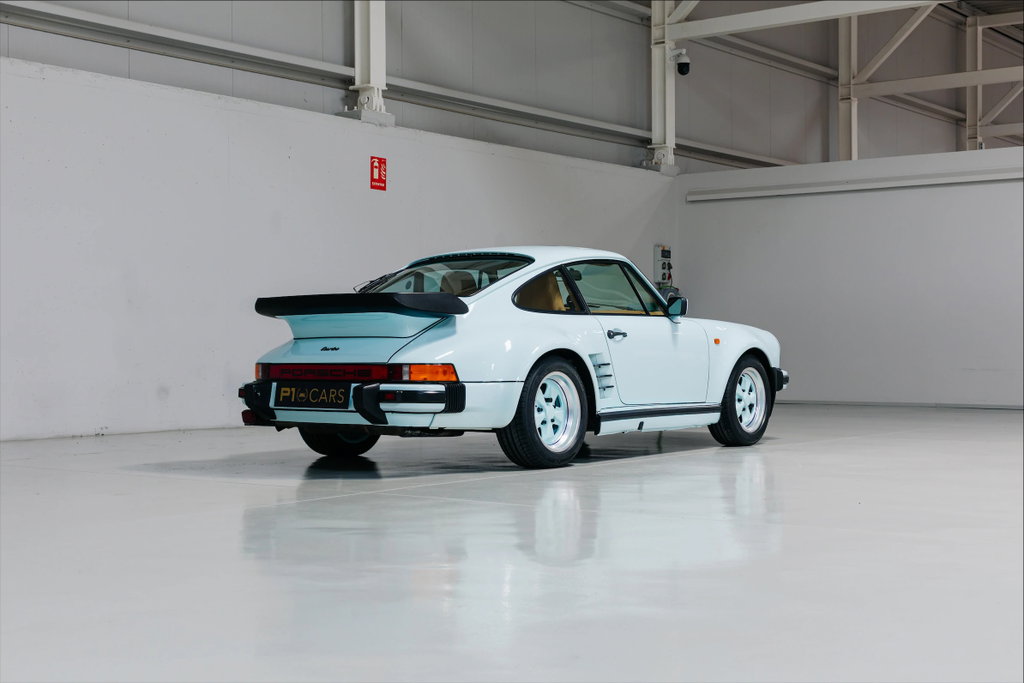 Porsche 911 Turbo 3.3