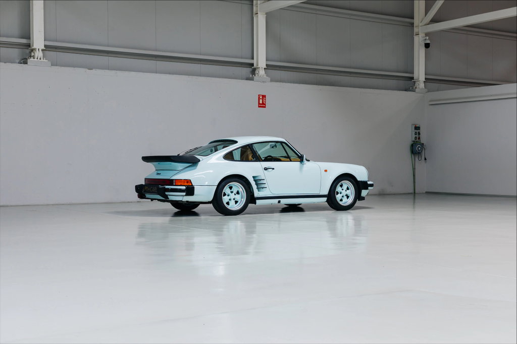 Porsche 911 Turbo 3.3