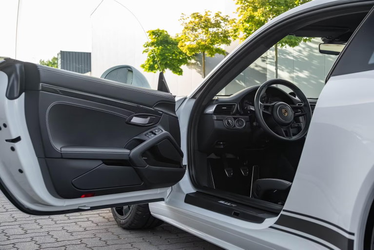 Porsche 911 R