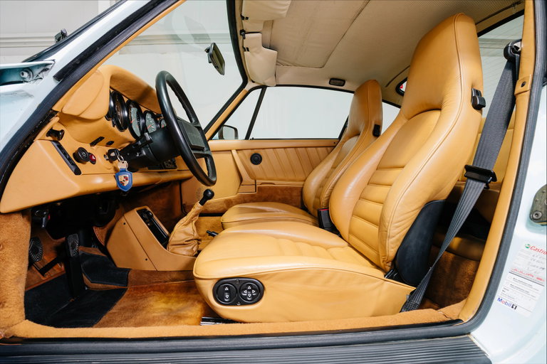 Porsche 911 Turbo 3.3