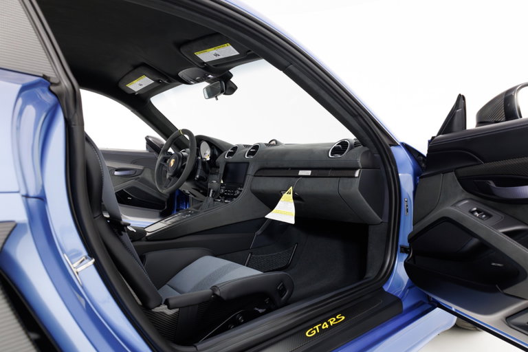 Porsche 718 Cayman GT4 RS