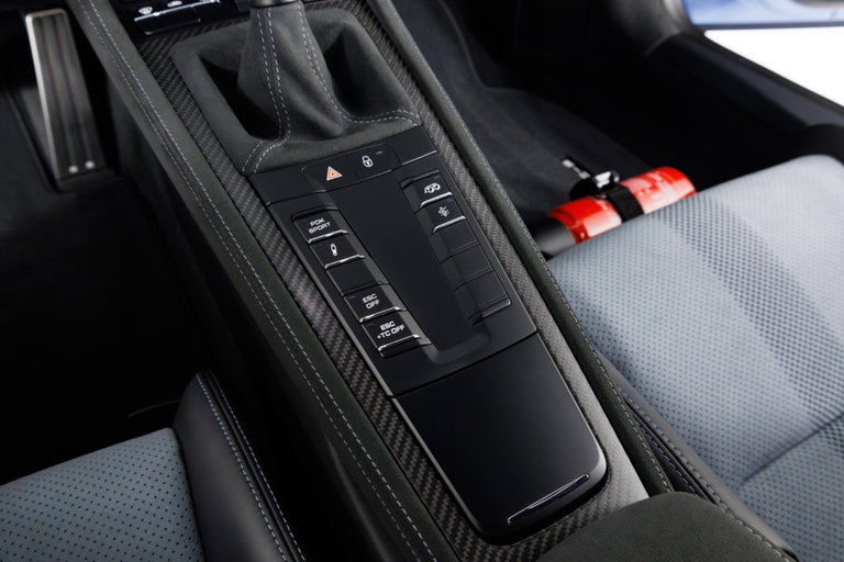 Porsche 718 Cayman GT4 RS