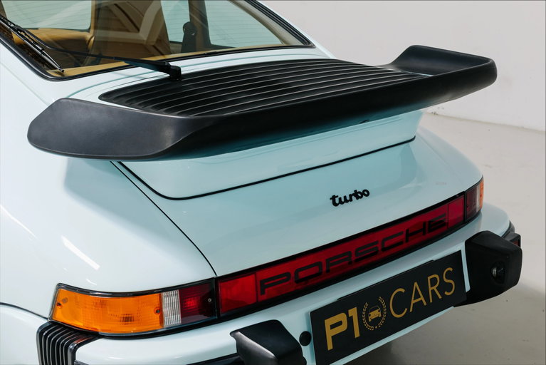 Porsche 911 Turbo 3.3
