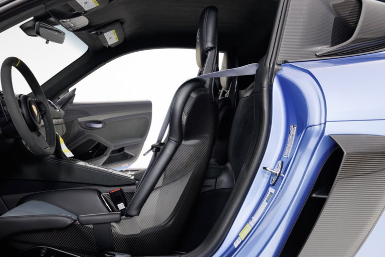 Porsche 718 Cayman GT4 RS