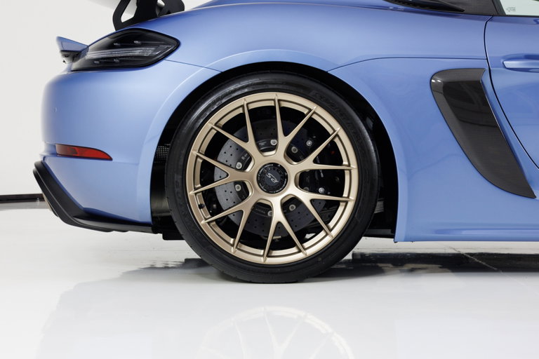 Porsche 718 Cayman GT4 RS