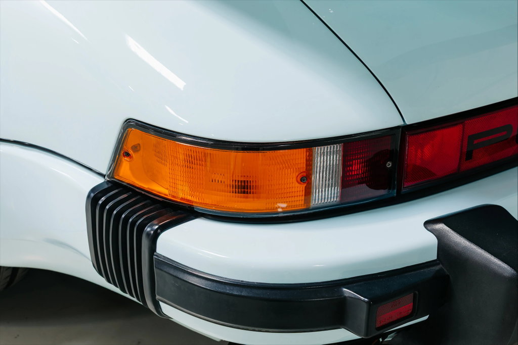 Porsche 911 Turbo 3.3