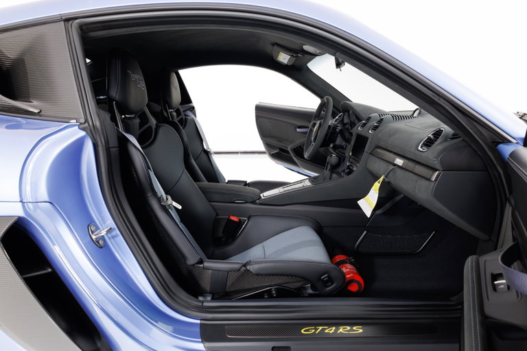 Porsche 718 Cayman GT4 RS