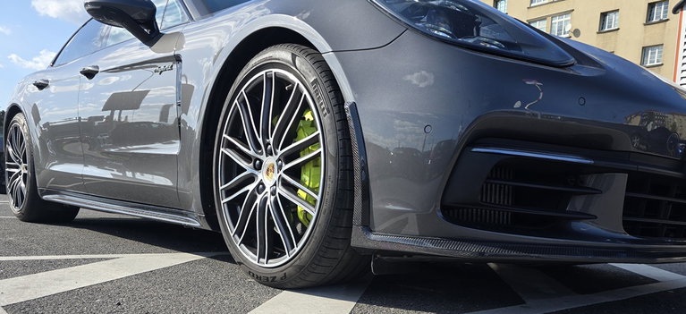 Porsche Panamera 4 E-Hybrid