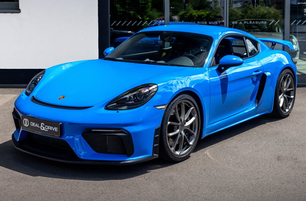 Porsche 718 Cayman GT4
