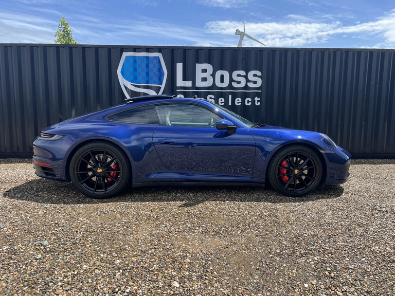 Porsche 992 Carrera 4S