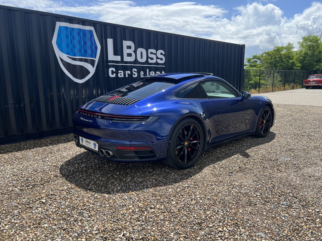 Porsche 992 Carrera 4S