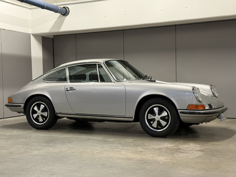 Porsche 911 T