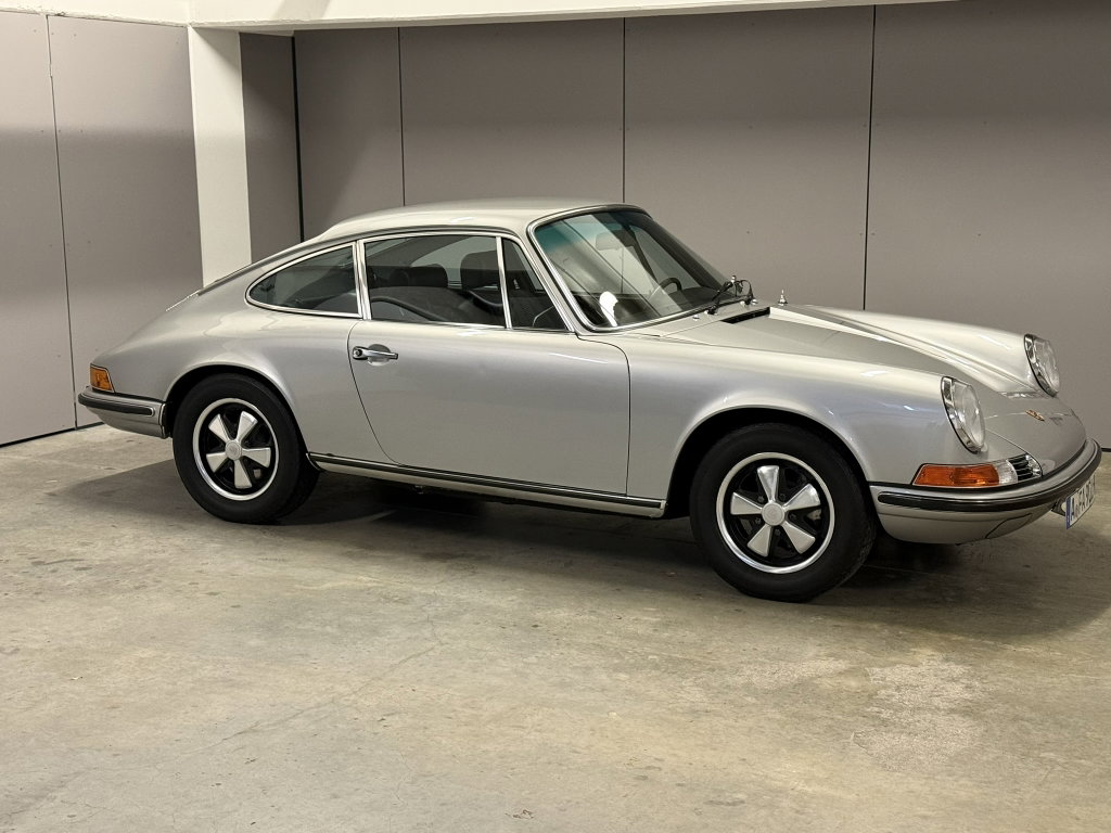 Porsche 911 T