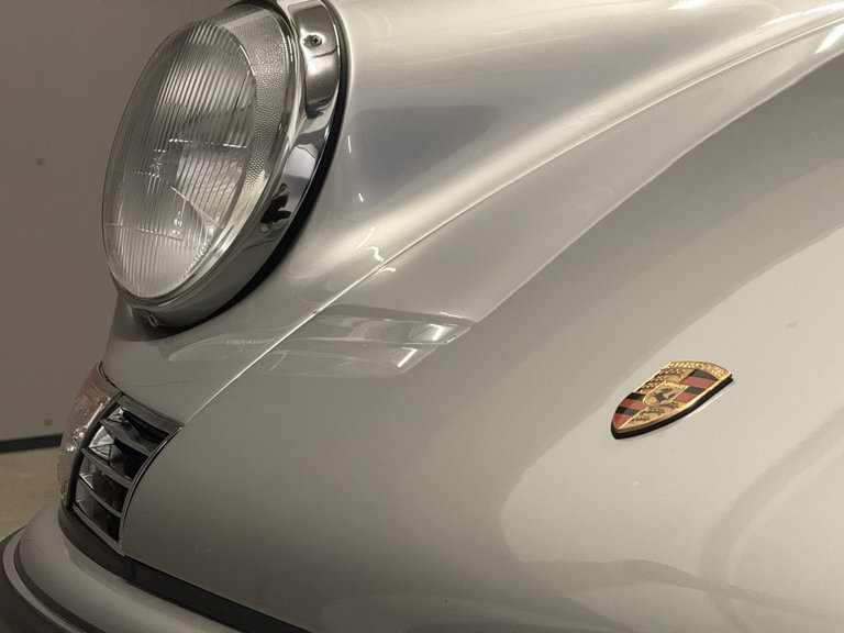 Porsche 911 T