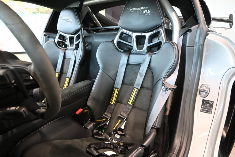 Porsche 718 Cayman GT4 RS