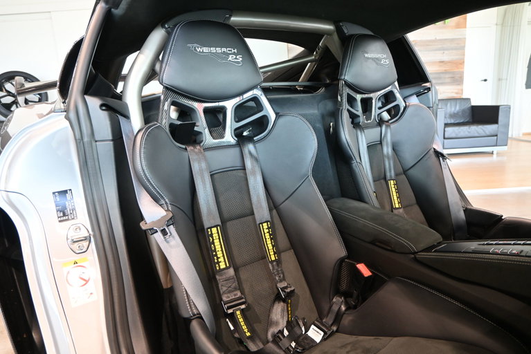 Porsche 718 Cayman GT4 RS