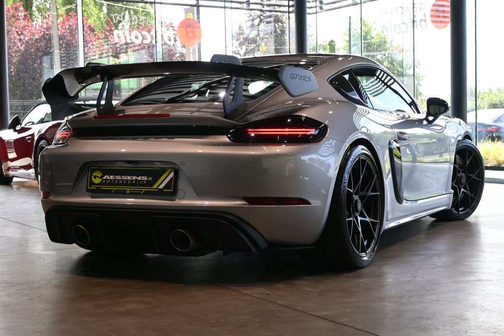 Porsche 718 Cayman GT4 RS