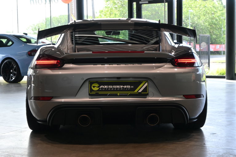 Porsche 718 Cayman GT4 RS