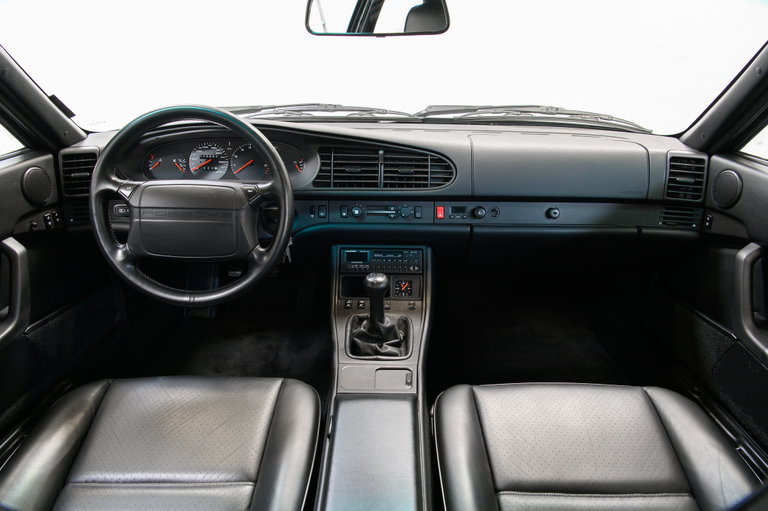 Porsche 968